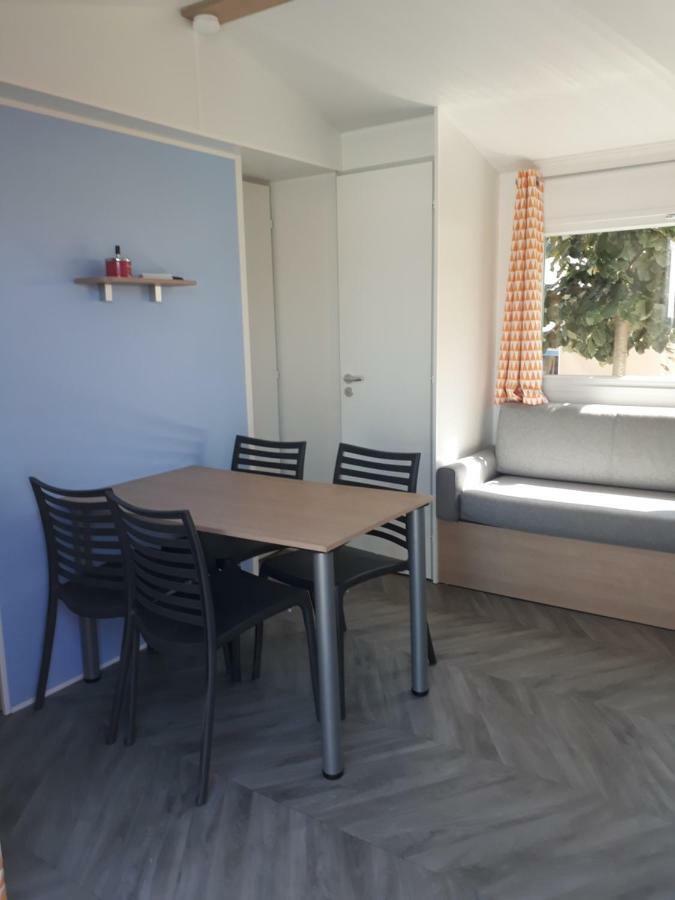 Mobilhom Herve Hotell Condrieu Exteriör bild