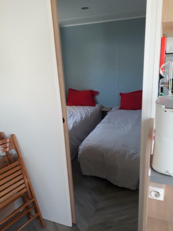 Mobilhom Herve Hotell Condrieu Exteriör bild